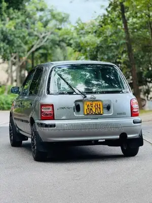 Nissan March K 11 2002