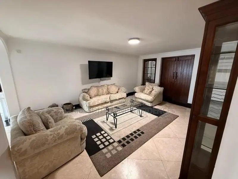 5,000 sq.ft - Furnished House For Rent HL56084 In Colombo 7