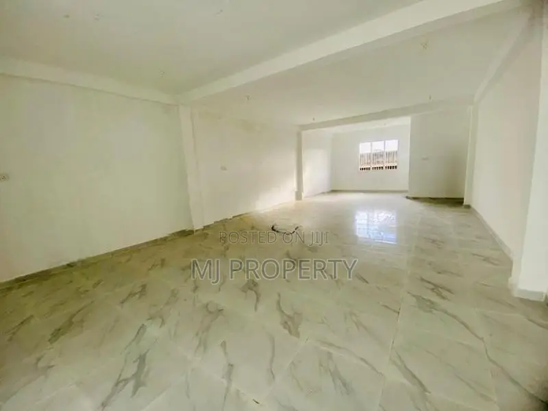 ( IC-1319) Valuable Commercial 1st Floor Shop Space Rent In Homagama