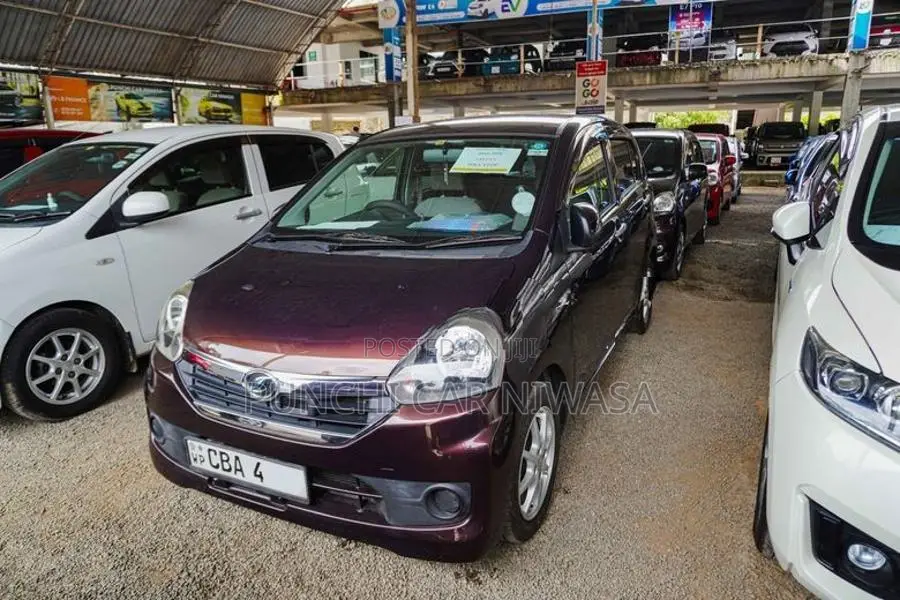 Daihatsu Mira 2016