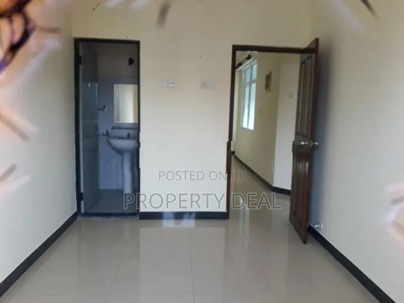 Elegant Apartment For Sale In Prime Bambalapitiya Colombo 4 PDA535