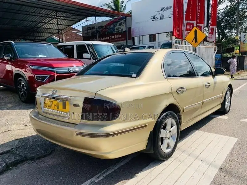 Hyundai Sonata 2001