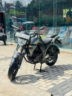 Yamaha FZ V2 2018