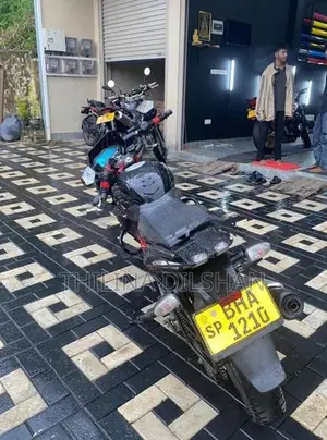 Bajaj Pulsar 150 2018