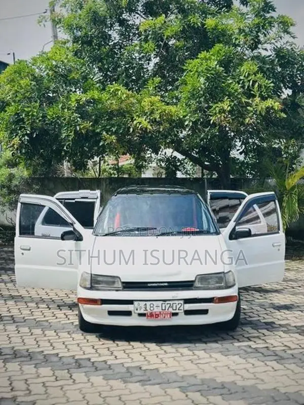 Daihatsu Charade G100 1998