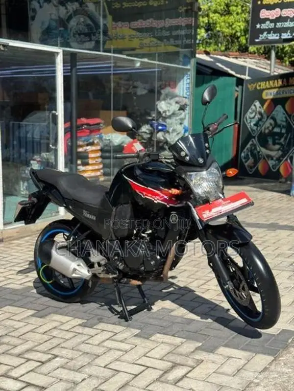 Yamaha FZ V1 2015
