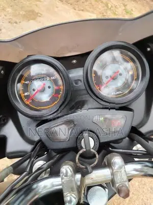 Bajaj Discover 2013