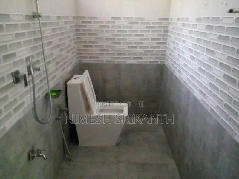 කඩවත, කිරිල්ලවල නිවසක් විකිණීමට
