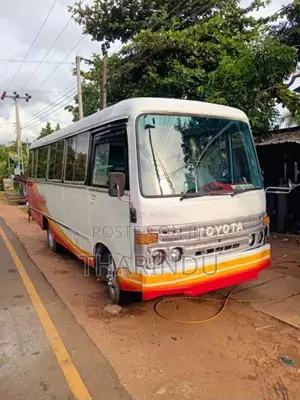 Toyota DCM 1988 Bus (Used)