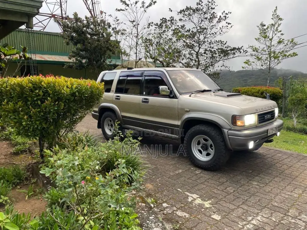 Isuzu Bighorn 1990 SUV (Used)
