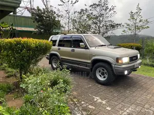 Isuzu Bighorn 1990 SUV (Used)