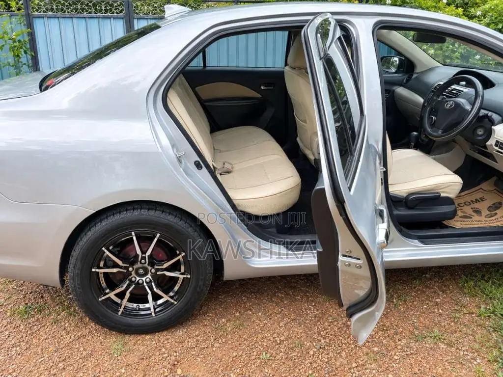 Toyota Belta 2007 Car (Used)