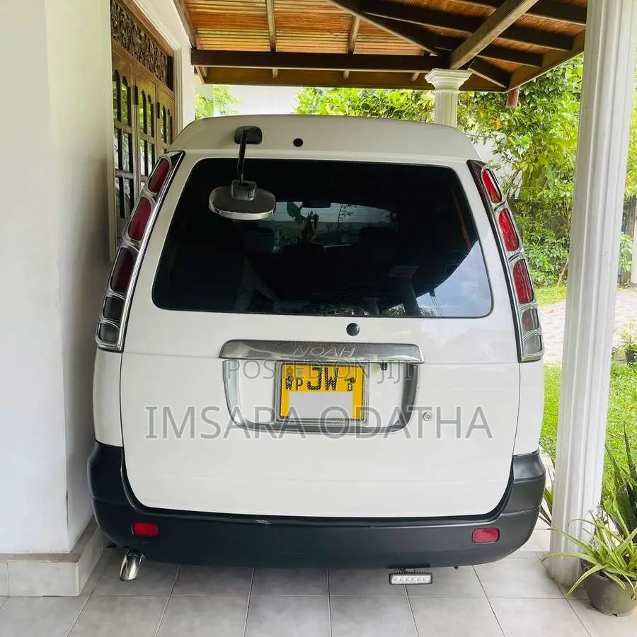 Toyota Noah Cr42 3c 2000 Van (Used)