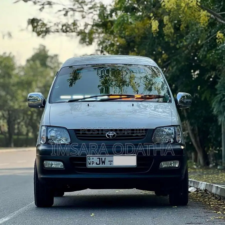 Toyota Noah Cr42 3c 2000 Van (Used)