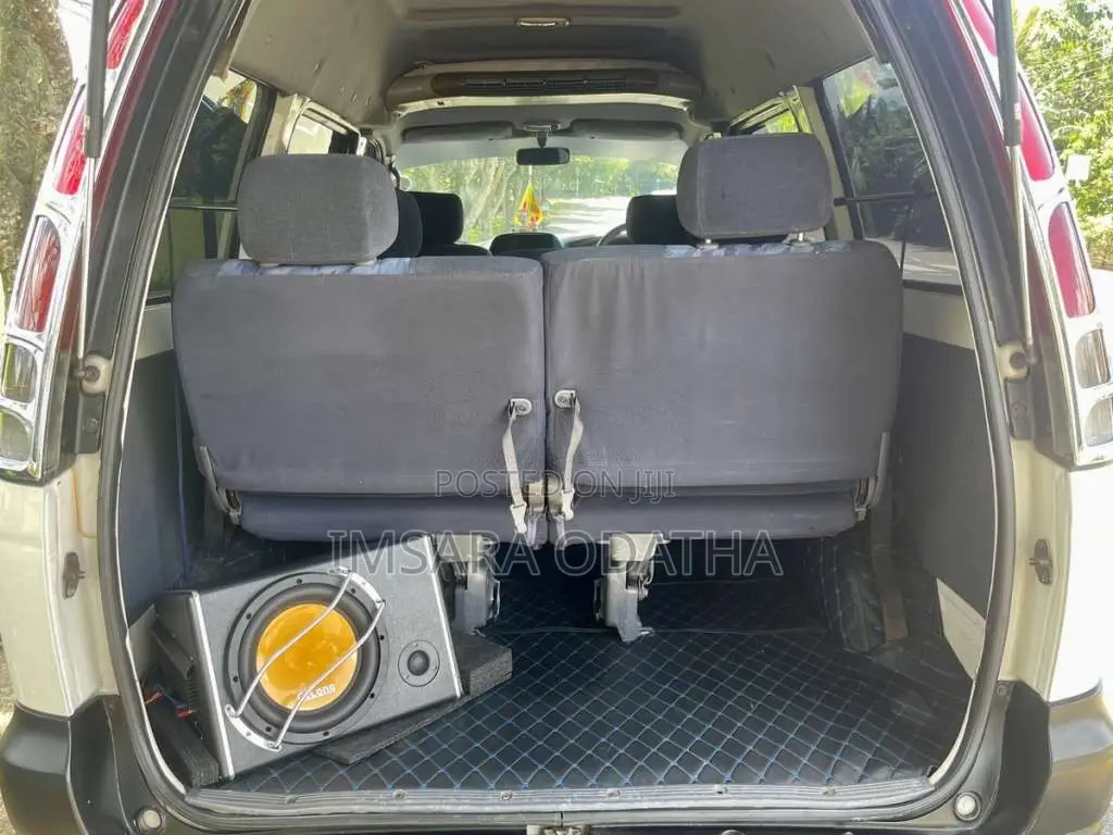 Toyota Noah Cr42 3c 2000 Van (Used)