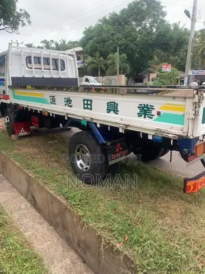Mitsubishi Canter 1990 Lorry (Used)