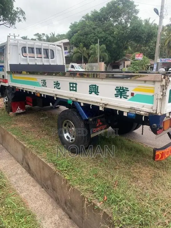 Mitsubishi Canter 1990 Lorry (Used)