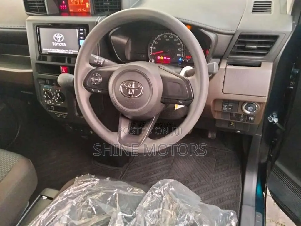 Toyota Roomy X Enon LED X Grade 2024 Car Unregistered (Recondition)