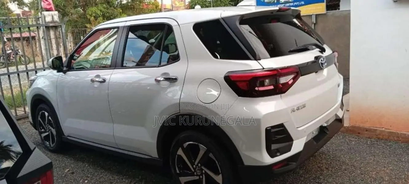 Toyota Raize Z Hybrid 2026 SUV Unregistered (Recondition)