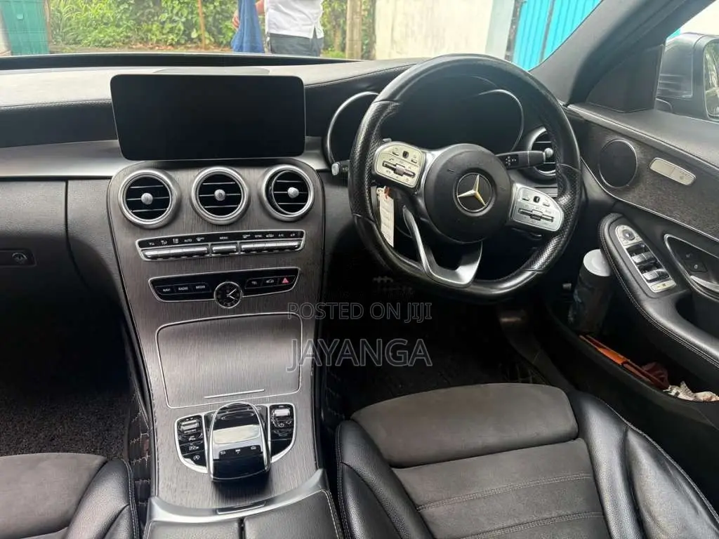 Mercedes-Benz C200 2019 Car (Used)