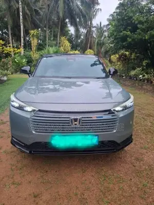 Honda Vezel Z Play 2024 SUV (Used)