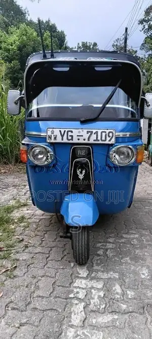 Bajaj 4 stroke 2010 Three Wheel (Used)