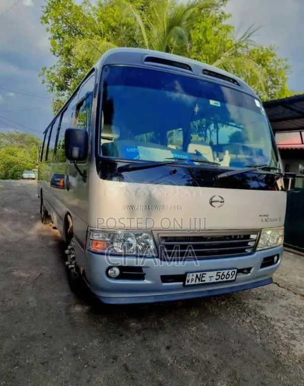 Toyota Coaster 2009 Bus (Used)