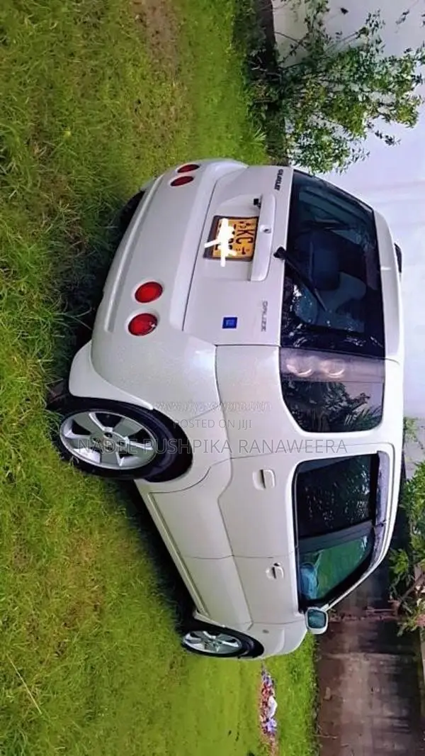 Chevrolet Cruze 2004 Car (Used)