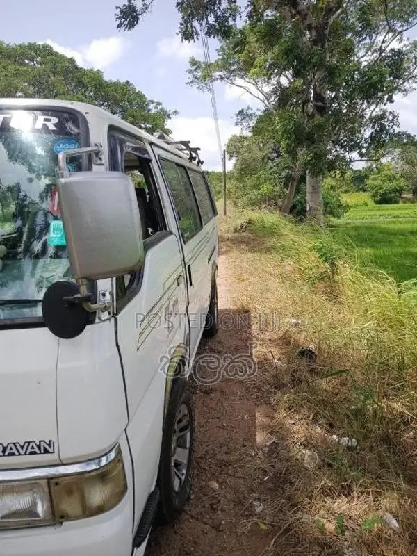 Nissan Caravan 1997 Van (Used)