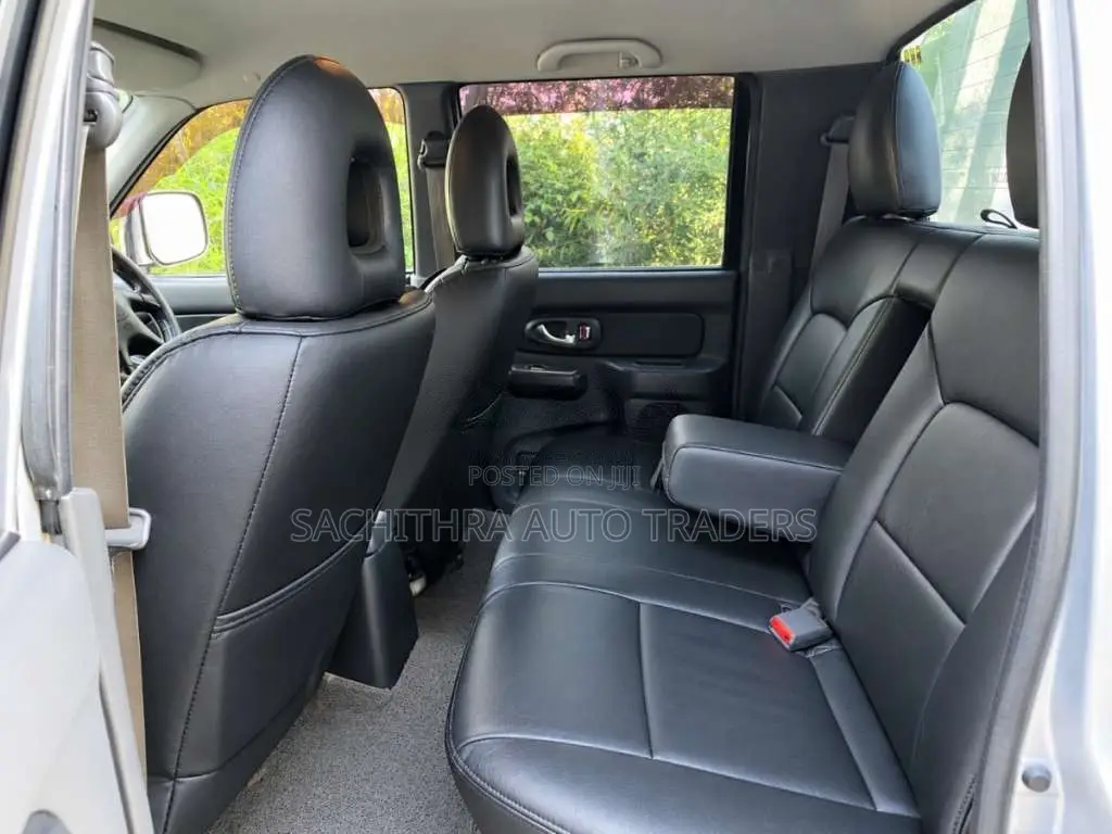 Mitsubishi L300 Trojan 2007 Van (Used)
