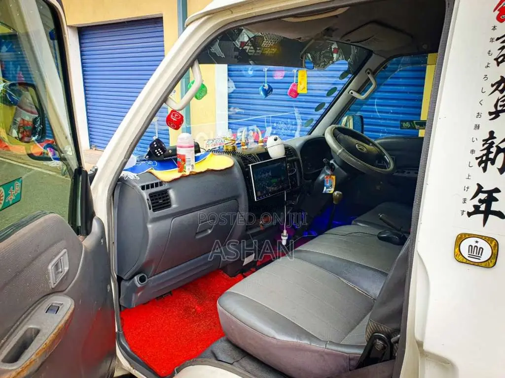 Nissan Vanette Lion Face 2010 Van (Used)