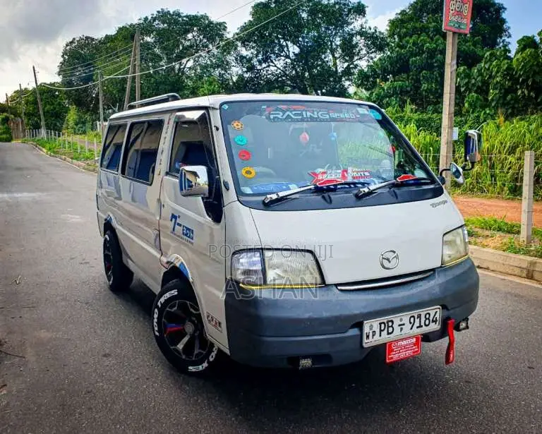 Nissan Vanette Lion Face 2010 Van (Used)