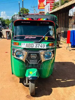 Bajaj 4 Stroke 2015 Three Wheel (Used)