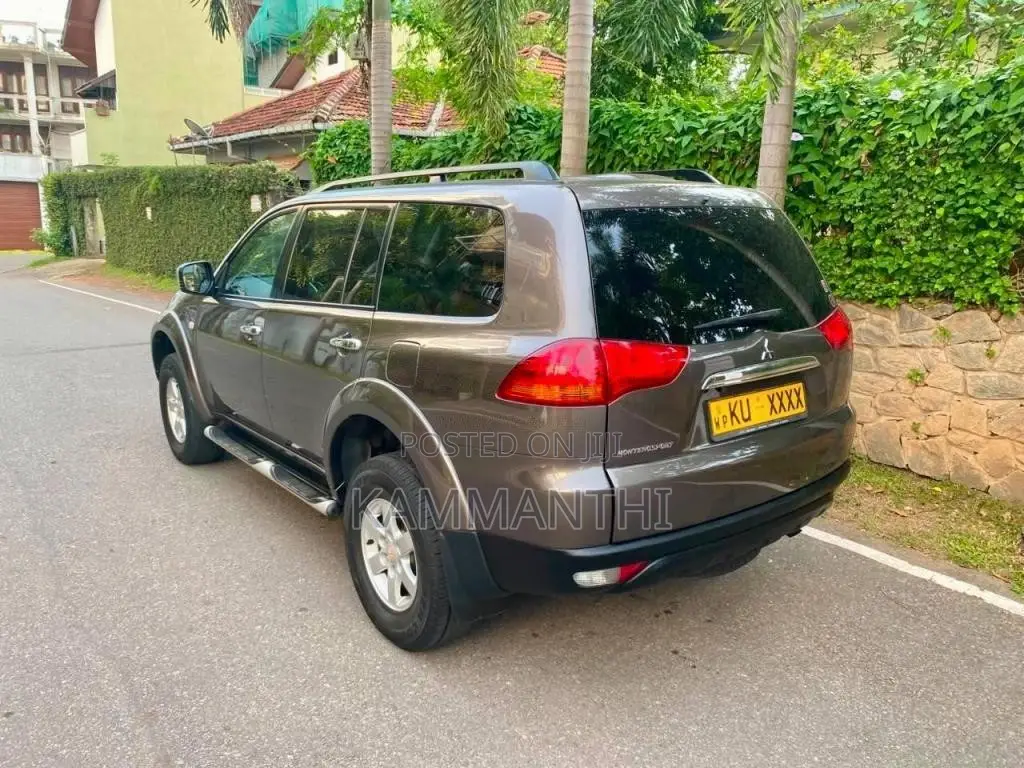 Mitsubishi Montero Sport 100km 2012 SUV (Used)