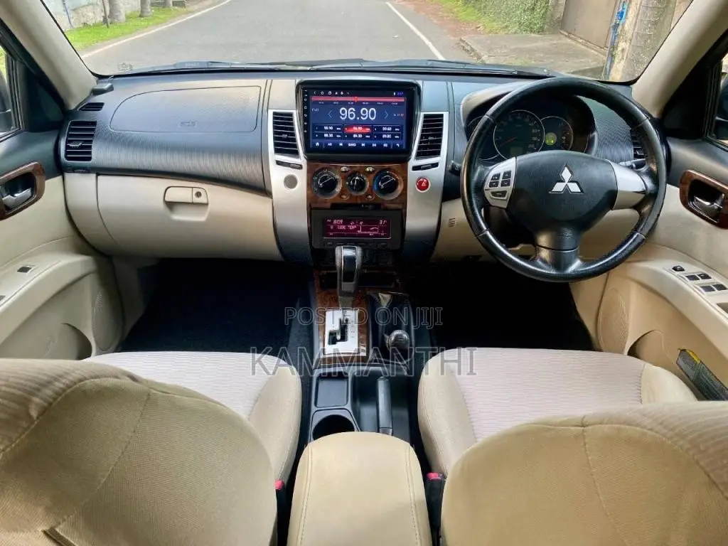 Mitsubishi Montero Sport 100km 2012 SUV (Used)