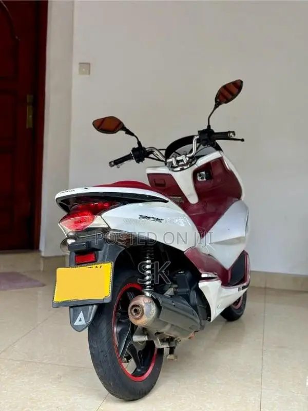 Honda Pcx 2015 Motorbike (Used)