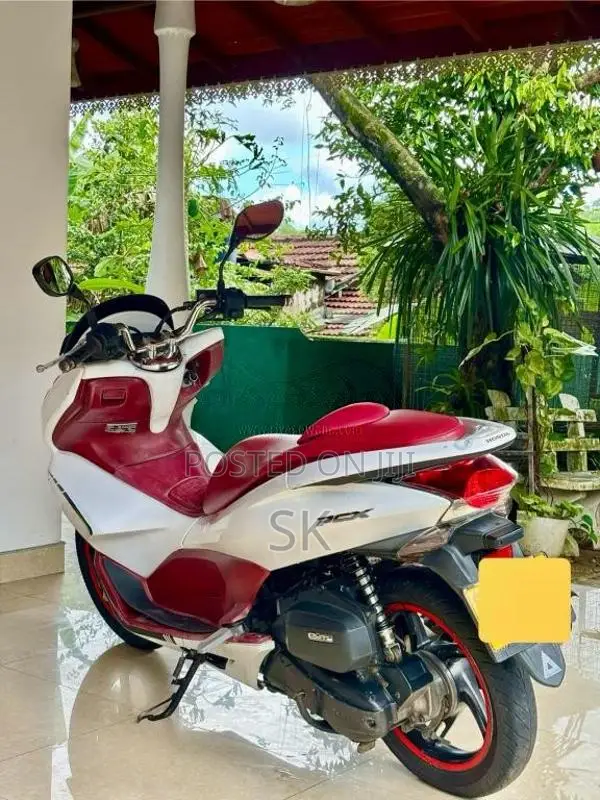 Honda Pcx 2015 Motorbike (Used)