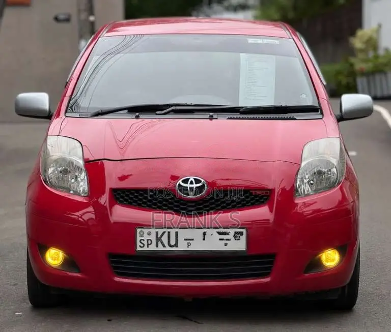 Toyota Yaris Vitz 2010 Car (Used)