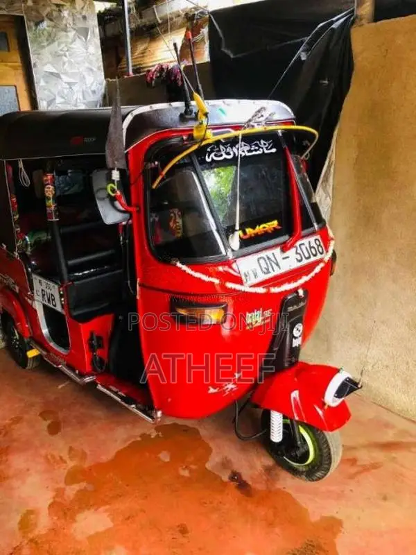 Bajaj 4 stroke 2008 Three Wheel (Used)