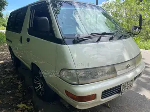 Toyota Lotto 1992 Van (Used)