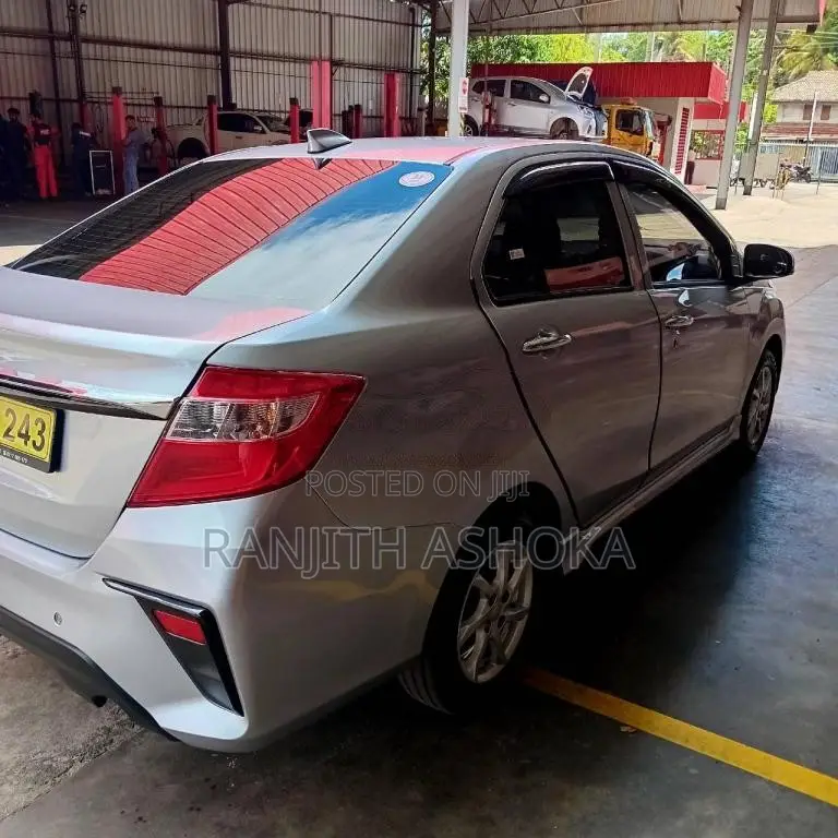Perodua Bezza 2025 Car (Used)