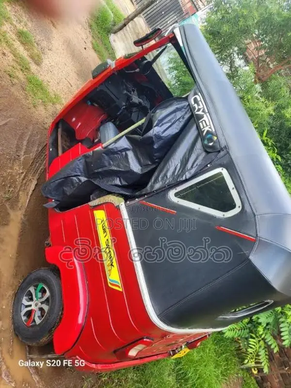 Bajaj RE 4 Stroke 2014 Three Wheel (Used)
