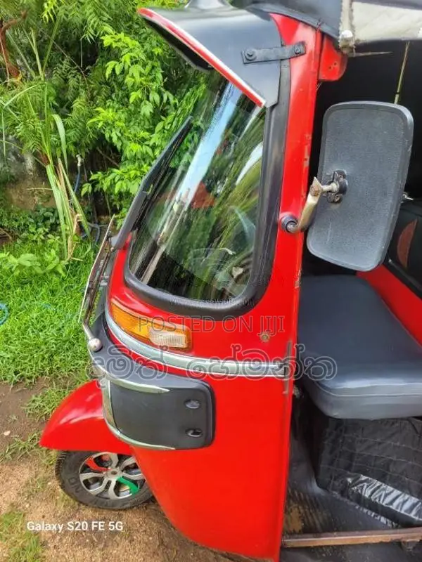 Bajaj RE 4 Stroke 2014 Three Wheel (Used)