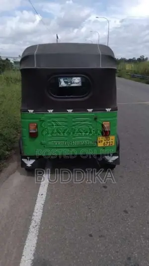 Bajaj 2 Stroke 2004 Three Wheel (Used)