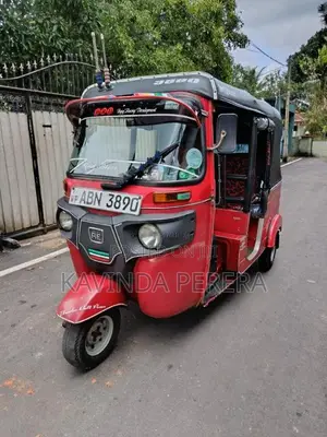 Bajaj RE 205 2016 Three Wheel (Used)