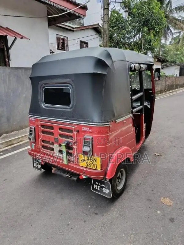 Bajaj RE 205 2016 Three Wheel (Used)