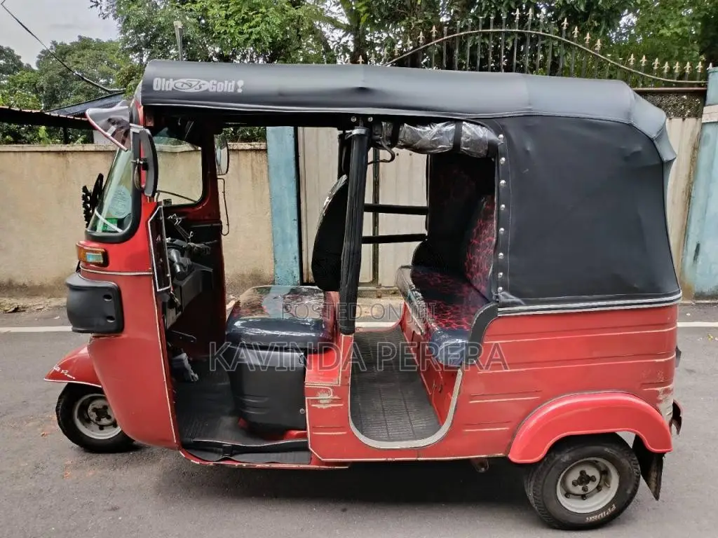 Bajaj RE 205 2016 Three Wheel (Used)