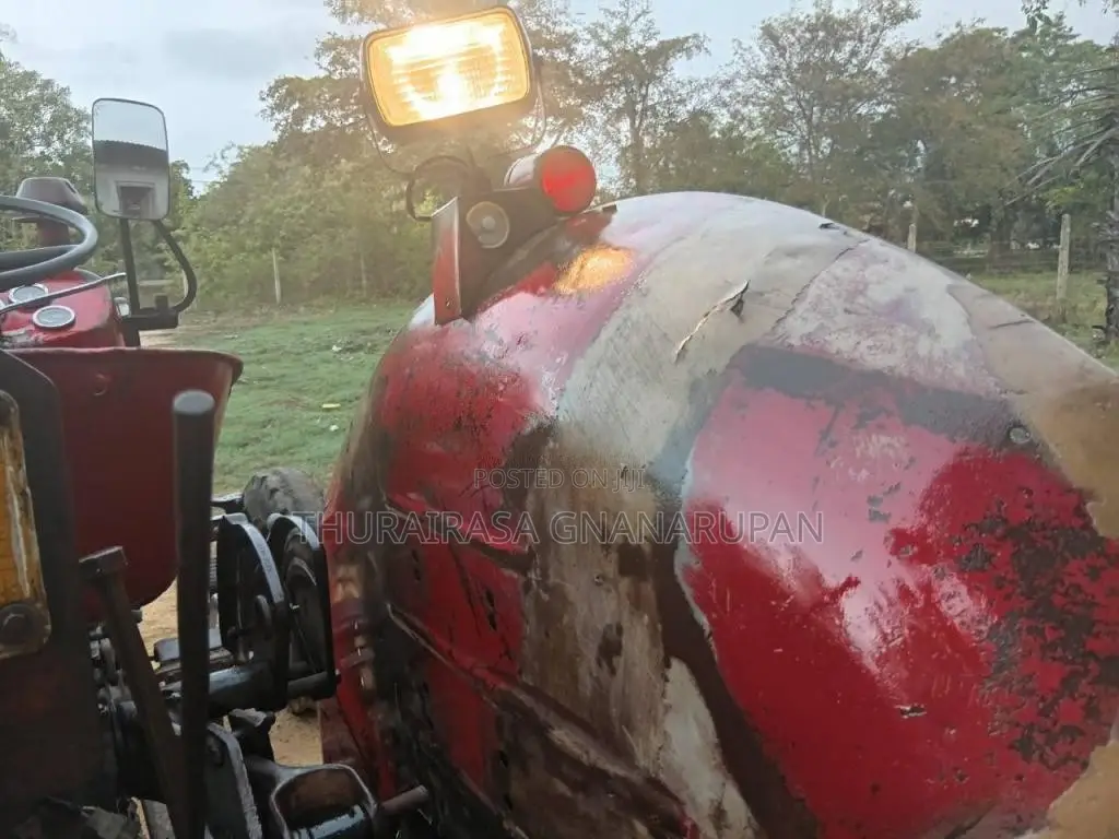 Massey-Ferguson 135 2002 Tractor (Used)