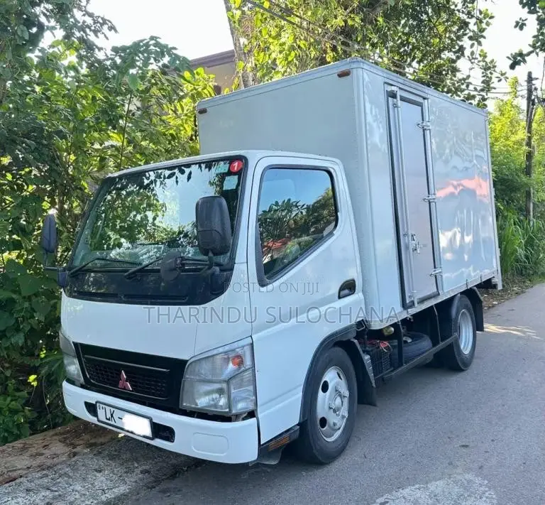 Mitsubishi Canter 10.5 2012 Lorry (Used)