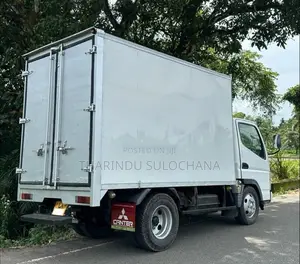 Mitsubishi Canter 10.5 2012 Lorry (Used)